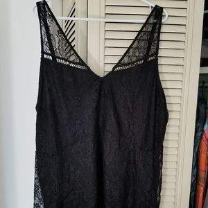 Size 2x Love & Legend lace vneck sleeveless blouse